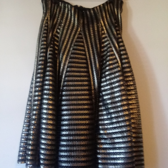 New York & Company Dresses & Skirts - New York & company gorgeous skirt